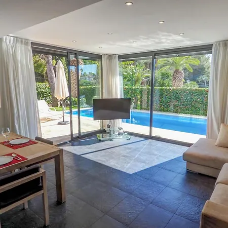 فيلة Sunset House By Hello Homes